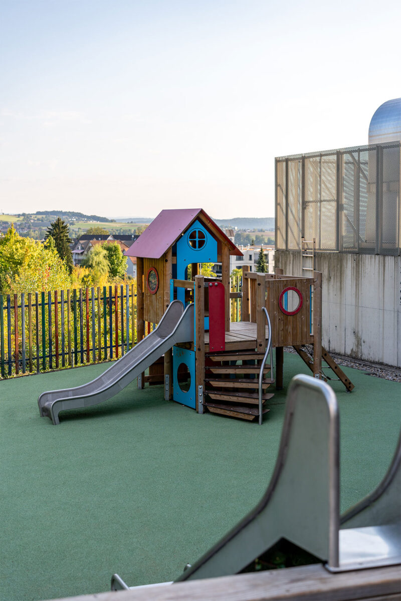 W Daenikon Spielplatz DSC5174